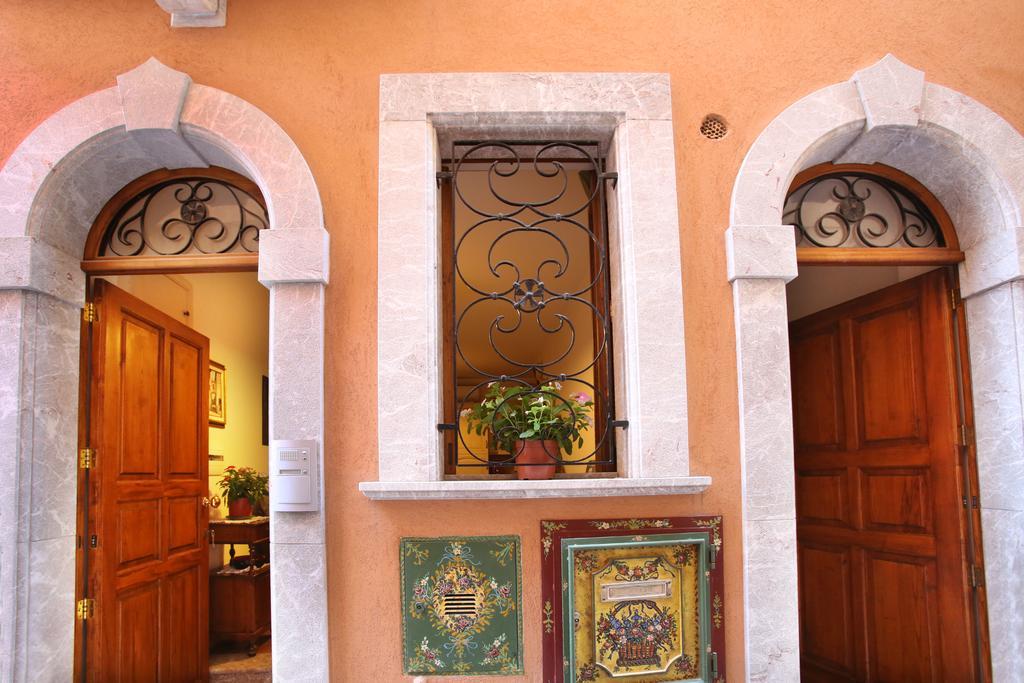 Appartement Casa Antico Borgo Cuseni à Taormine Extérieur photo